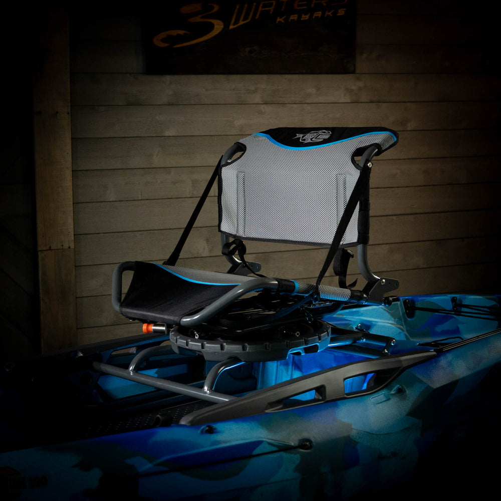 https://www.3waterskayaks.com/cdn/shop/products/3WRoatatingSeatInBoat-1_1000x.jpg?v=1663091684